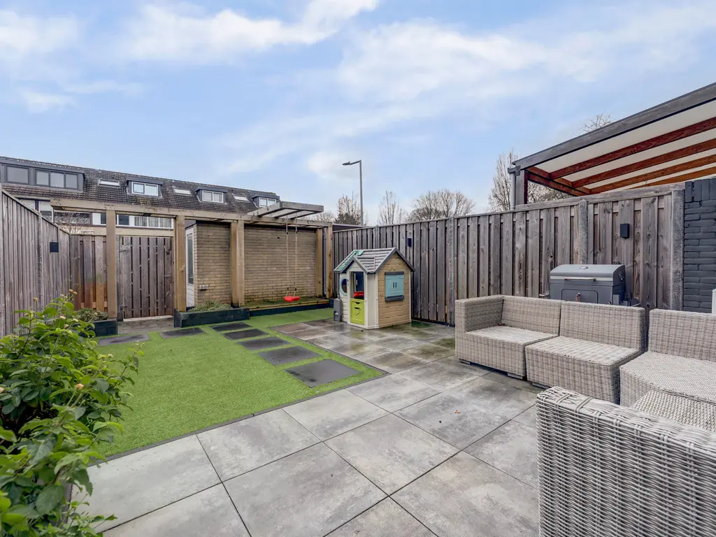 Titus Brandsmapad 17, HOOGVLIET ROTTERDAM