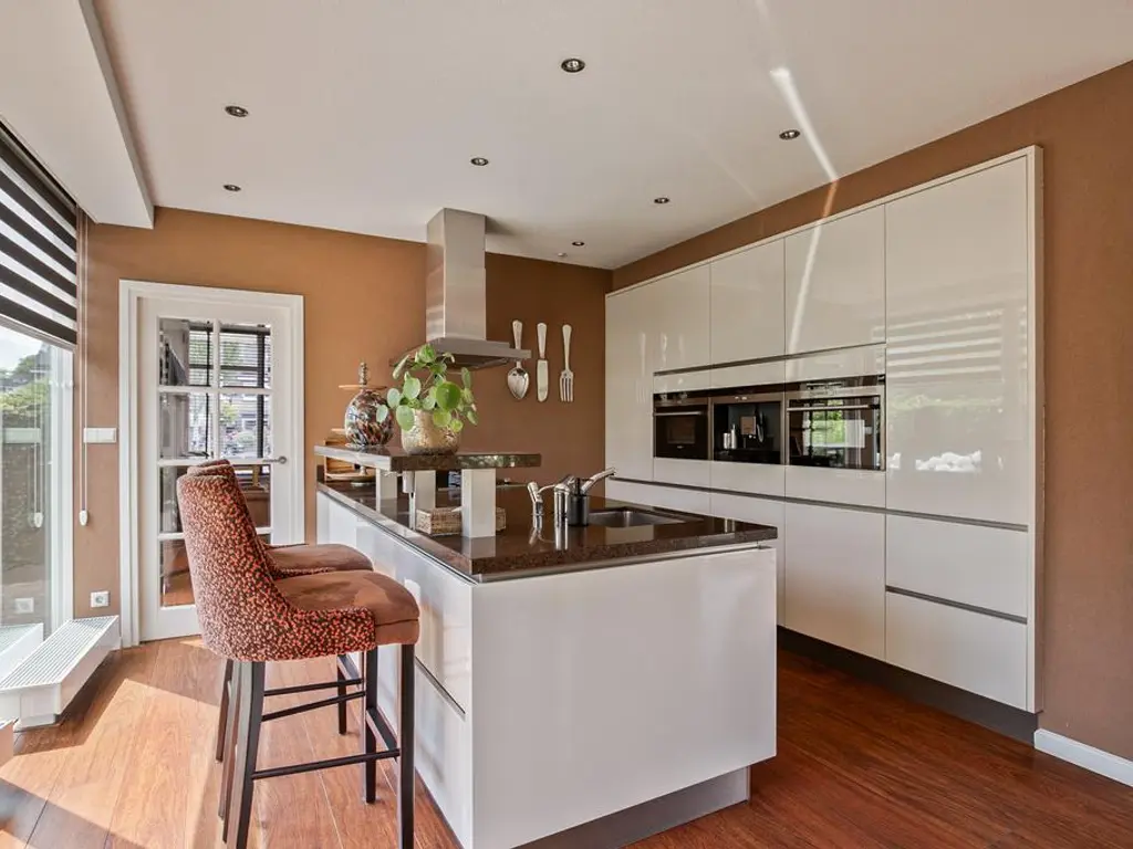 De Olmen 25, SPIJKENISSE