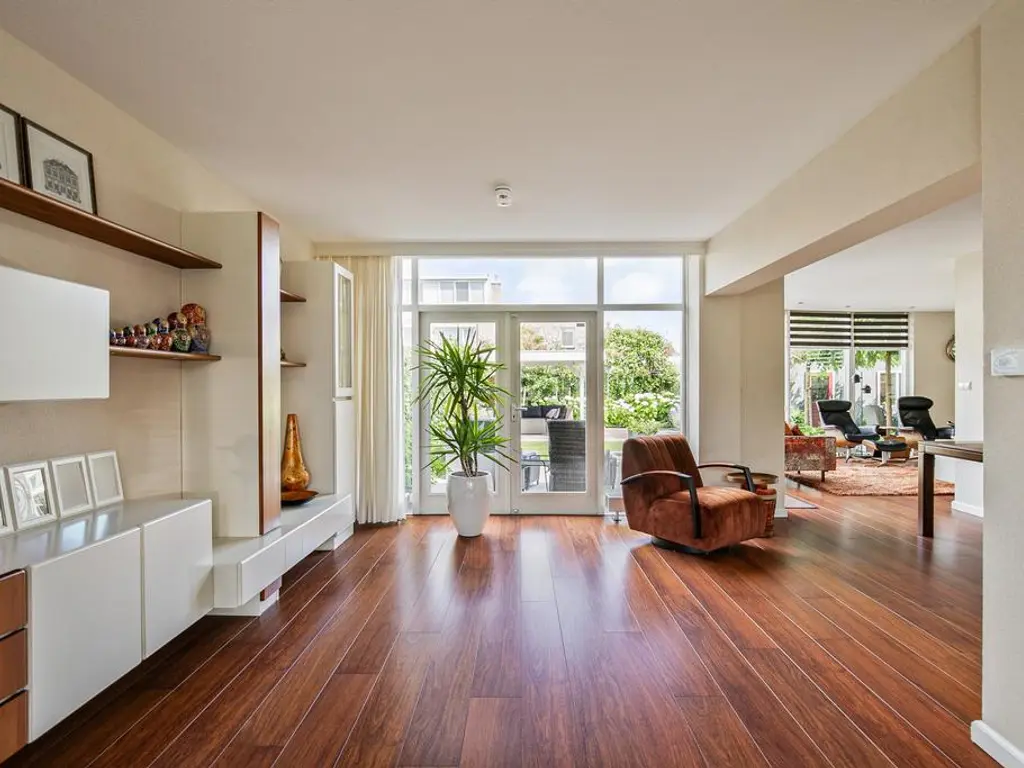 De Olmen 25, SPIJKENISSE