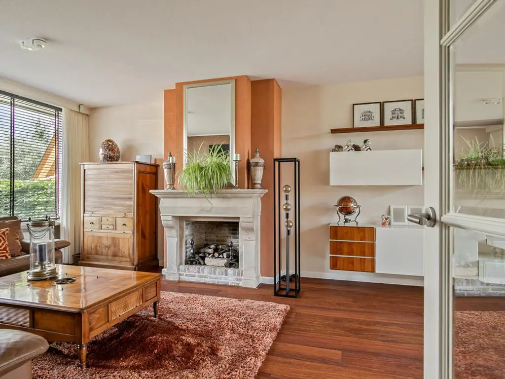 De Olmen 25, SPIJKENISSE