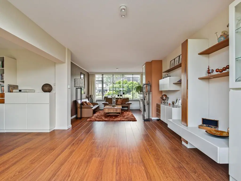 De Olmen 25, SPIJKENISSE