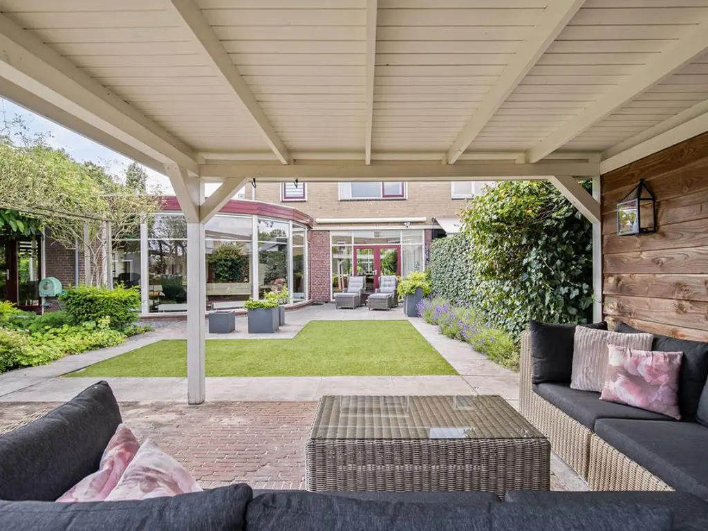 De Olmen 25, SPIJKENISSE