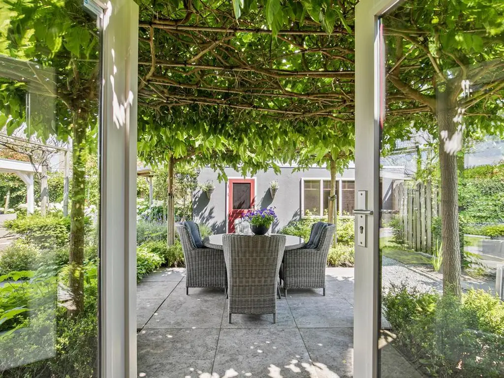 De Olmen 25, SPIJKENISSE