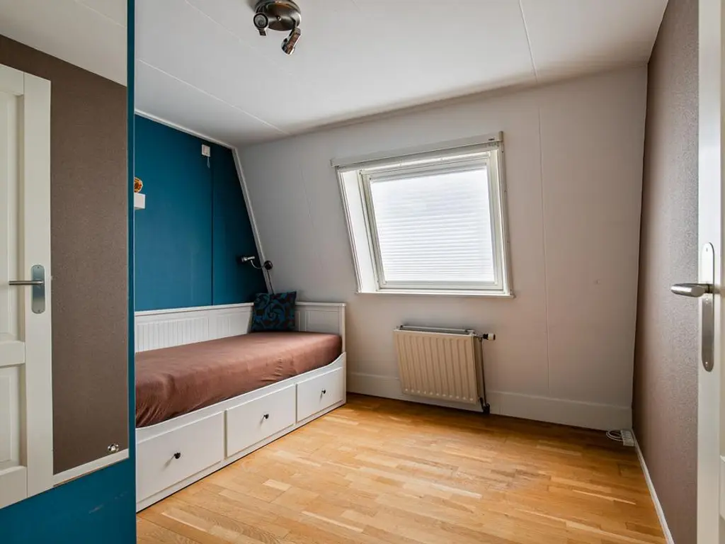 De Olmen 25, SPIJKENISSE