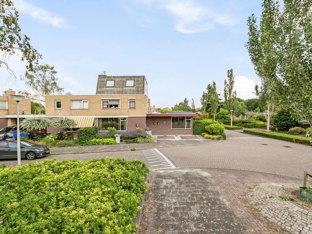 De Olmen 25, SPIJKENISSE