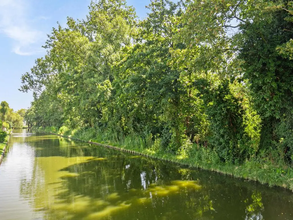 De Olmen 25, SPIJKENISSE