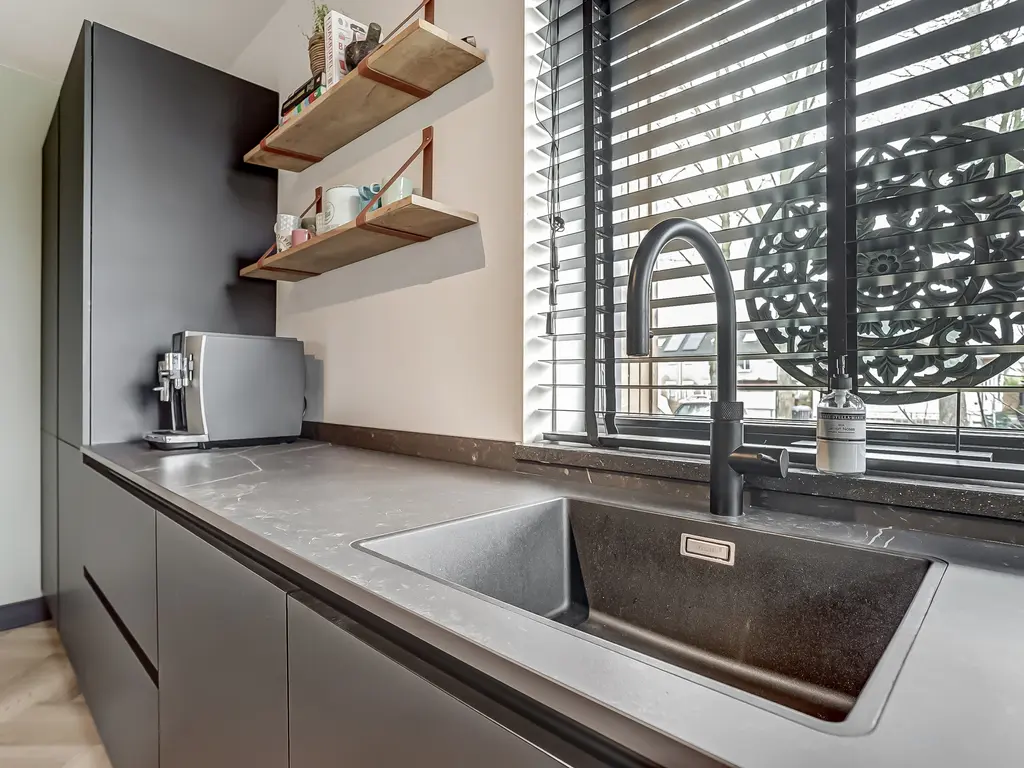 Drogendijk 14A, SPIJKENISSE