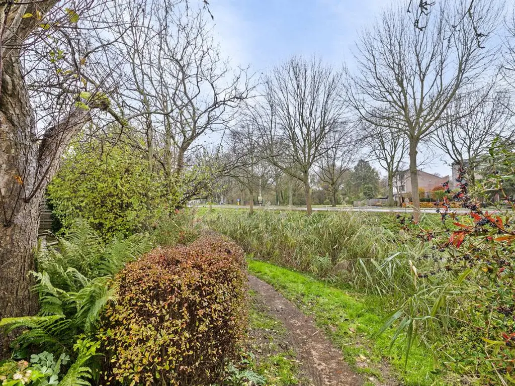 Egelveen 237, SPIJKENISSE