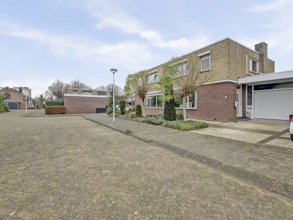 Sleedoornpad 3, SPIJKENISSE