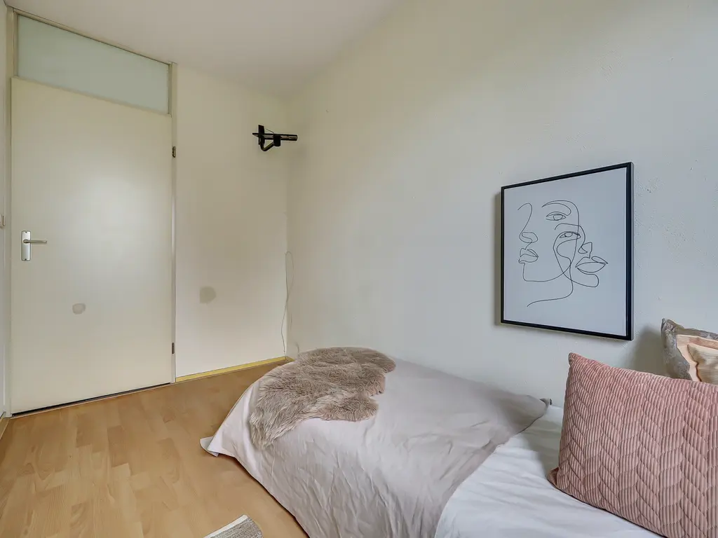 Rijnlaan 43, SPIJKENISSE