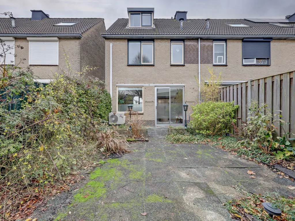 Rijnlaan 43, SPIJKENISSE