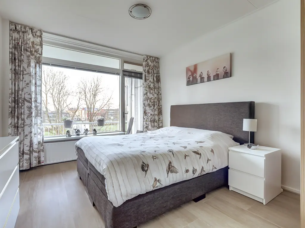 Staringplantsoen 15C, SPIJKENISSE