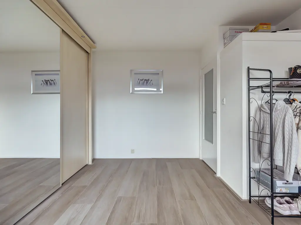 Staringplantsoen 15C, SPIJKENISSE