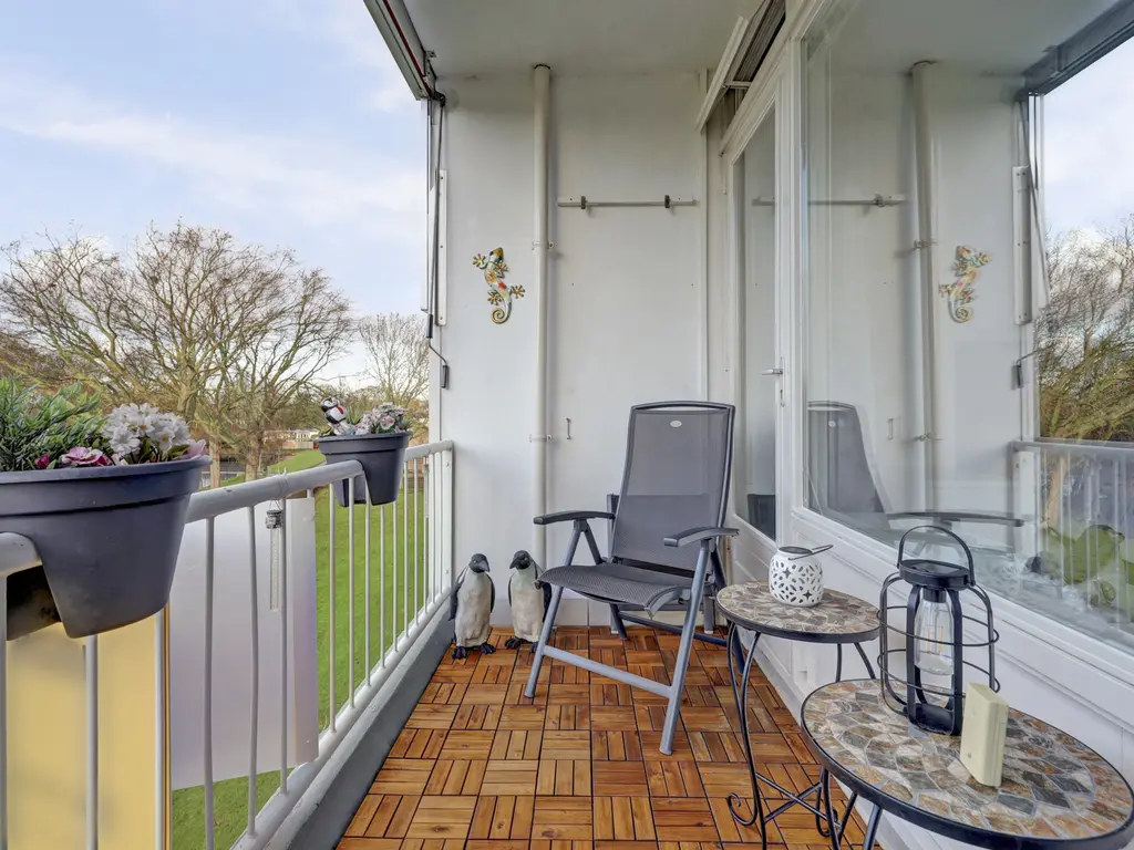 Staringplantsoen 15C, SPIJKENISSE