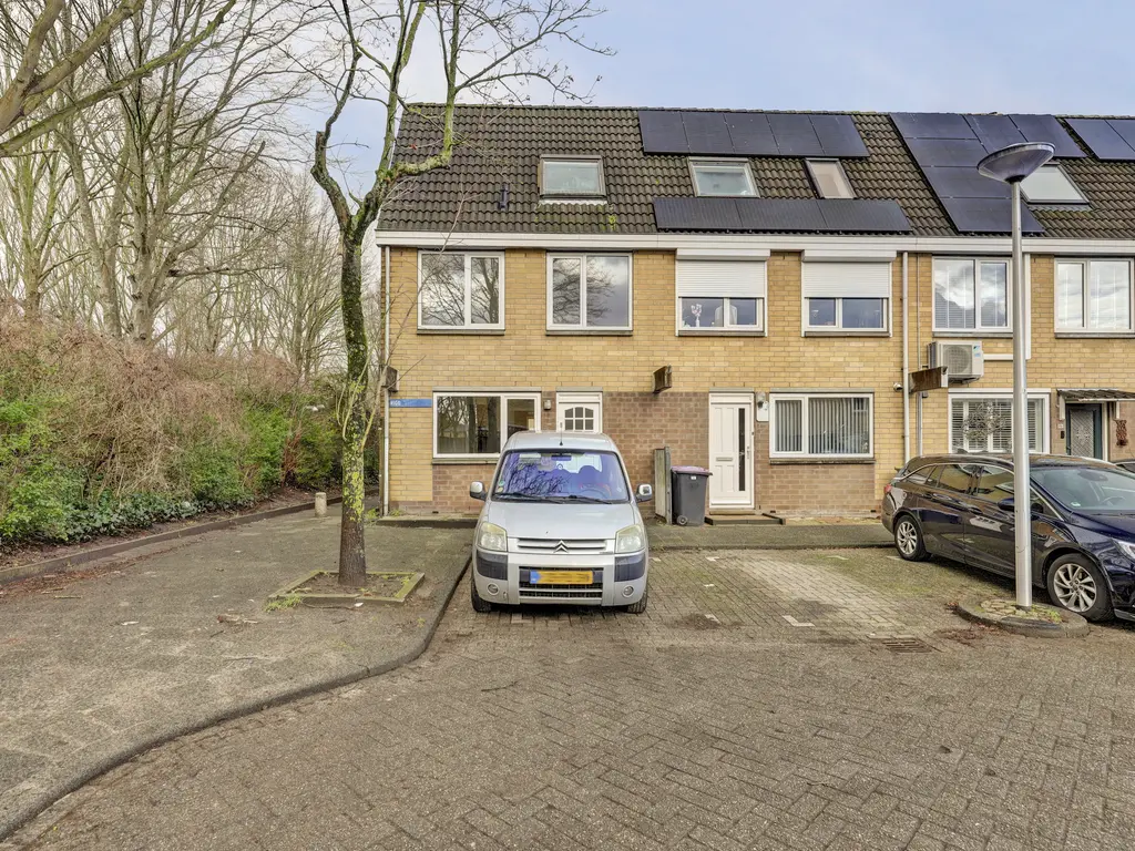 Rigolettostraat 1, SPIJKENISSE