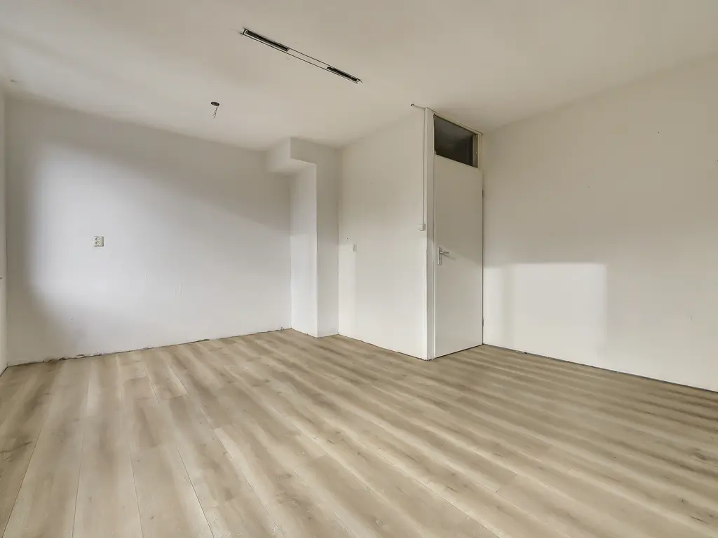 Rigolettostraat 1, SPIJKENISSE