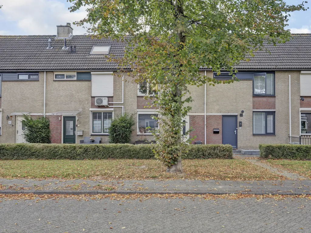 Bachbaan 49, SPIJKENISSE