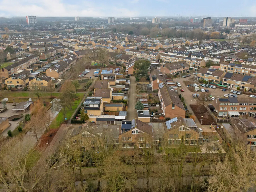 Kikkerveen 349, SPIJKENISSE