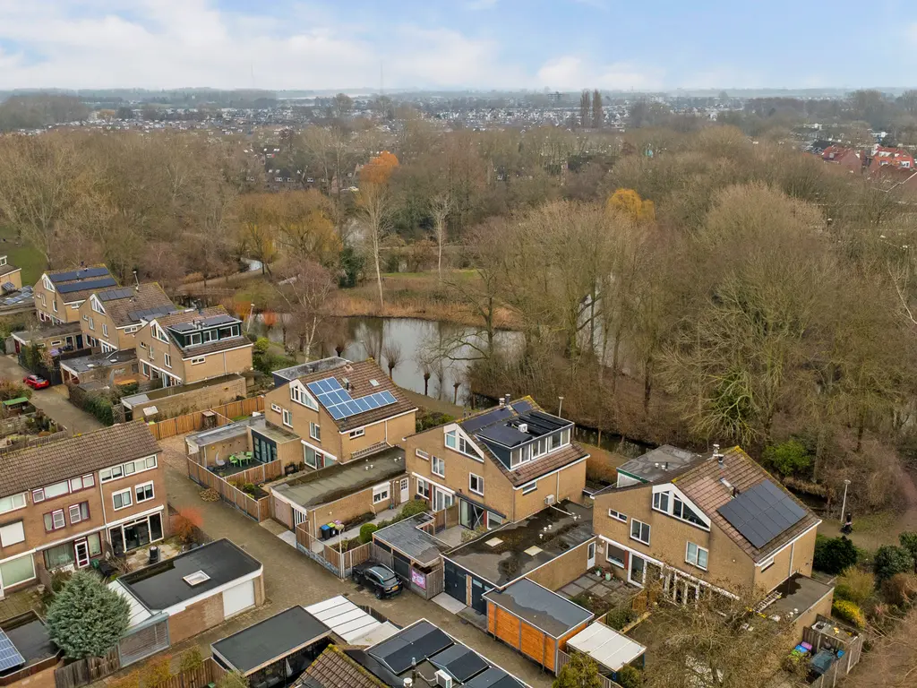 Kikkerveen 349, SPIJKENISSE