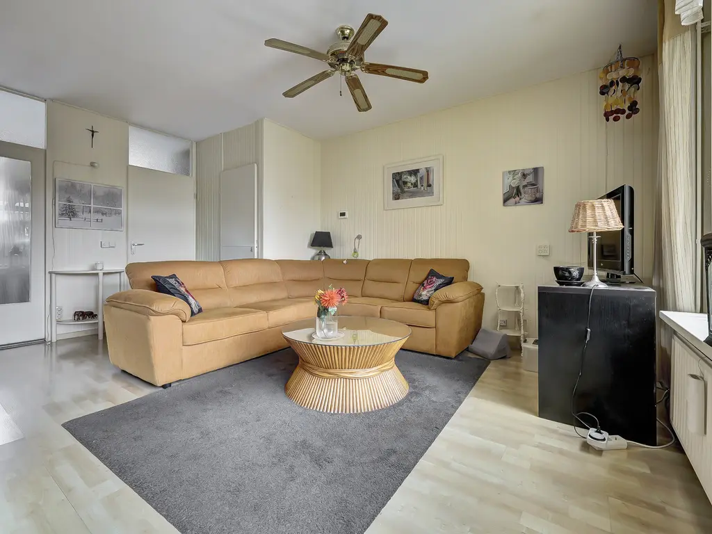 Pampasgras 15, SPIJKENISSE