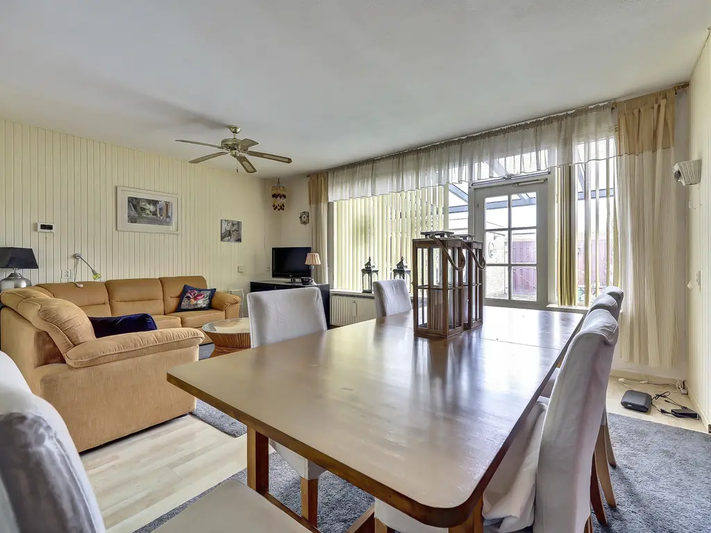 Pampasgras 15, SPIJKENISSE