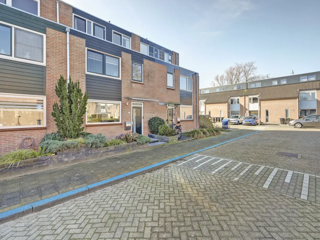 Wikkedreef 4, SPIJKENISSE