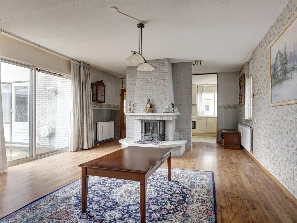 Neckarstraat 10, SPIJKENISSE