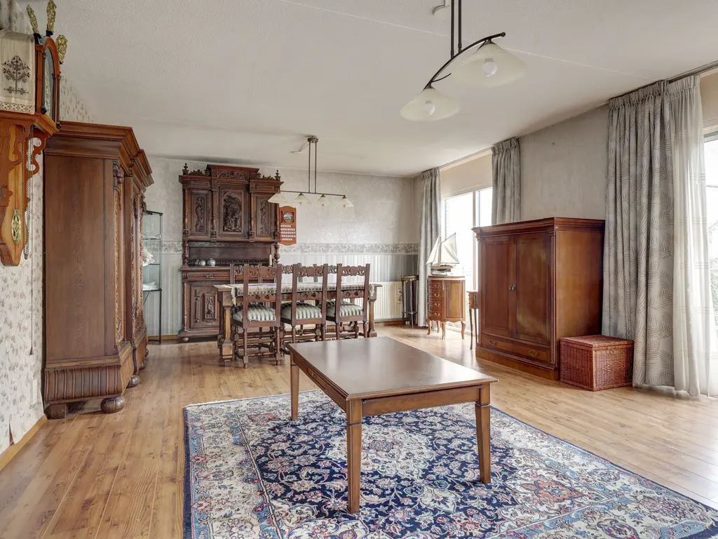 Neckarstraat 10, SPIJKENISSE