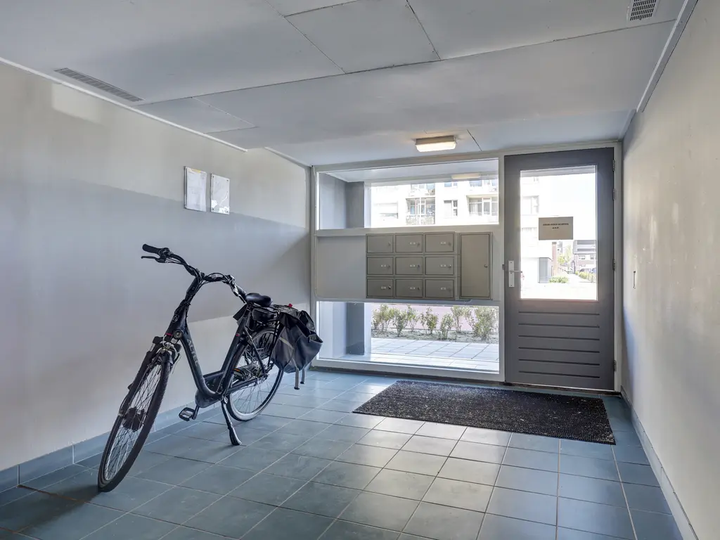 Uranusstraat 11B, SPIJKENISSE