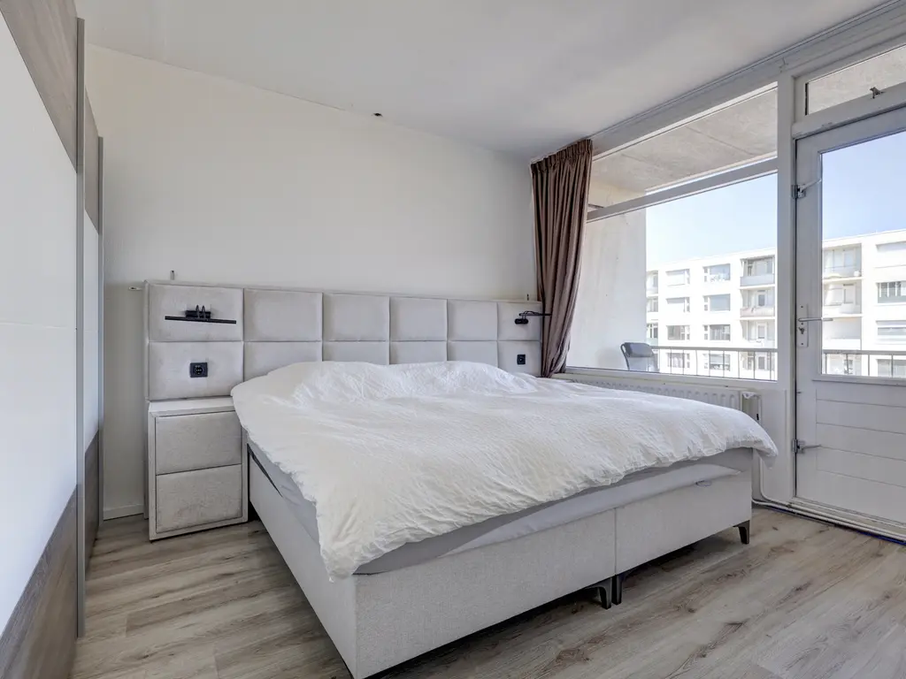 Uranusstraat 11B, SPIJKENISSE