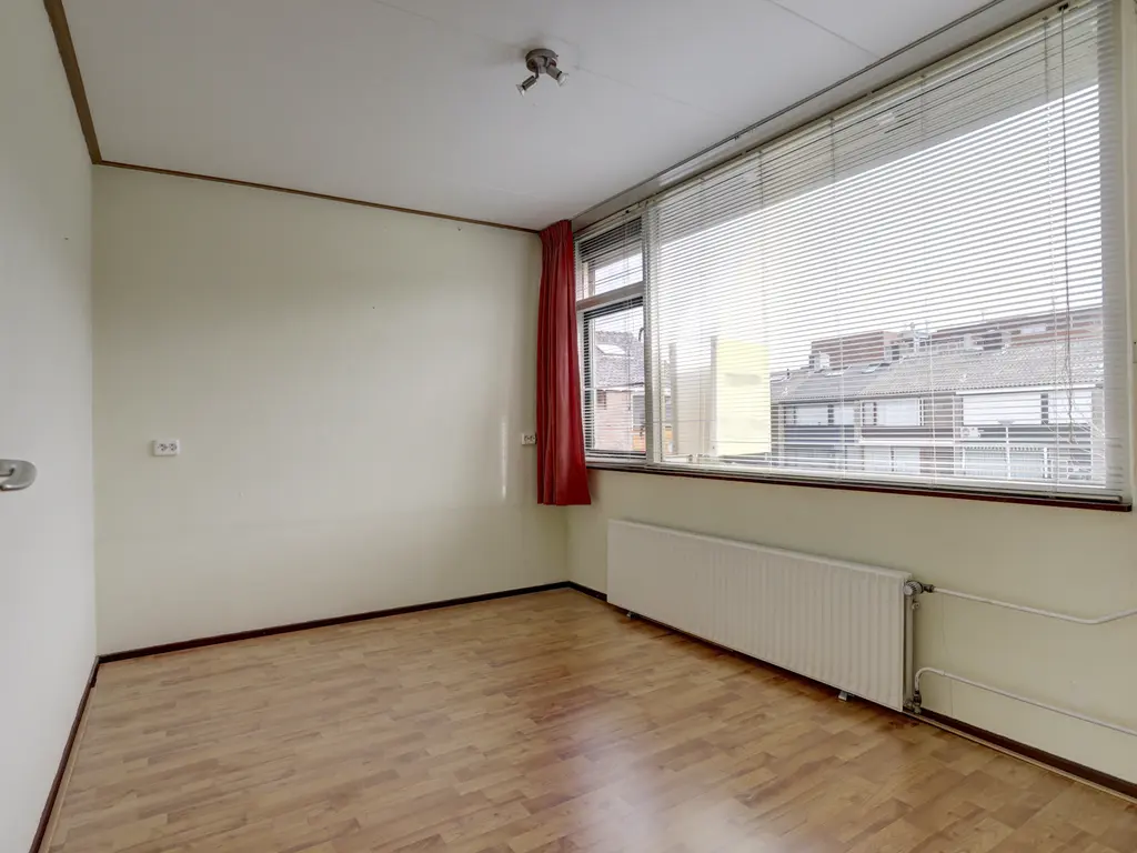 Madeliefstraat 17, SPIJKENISSE