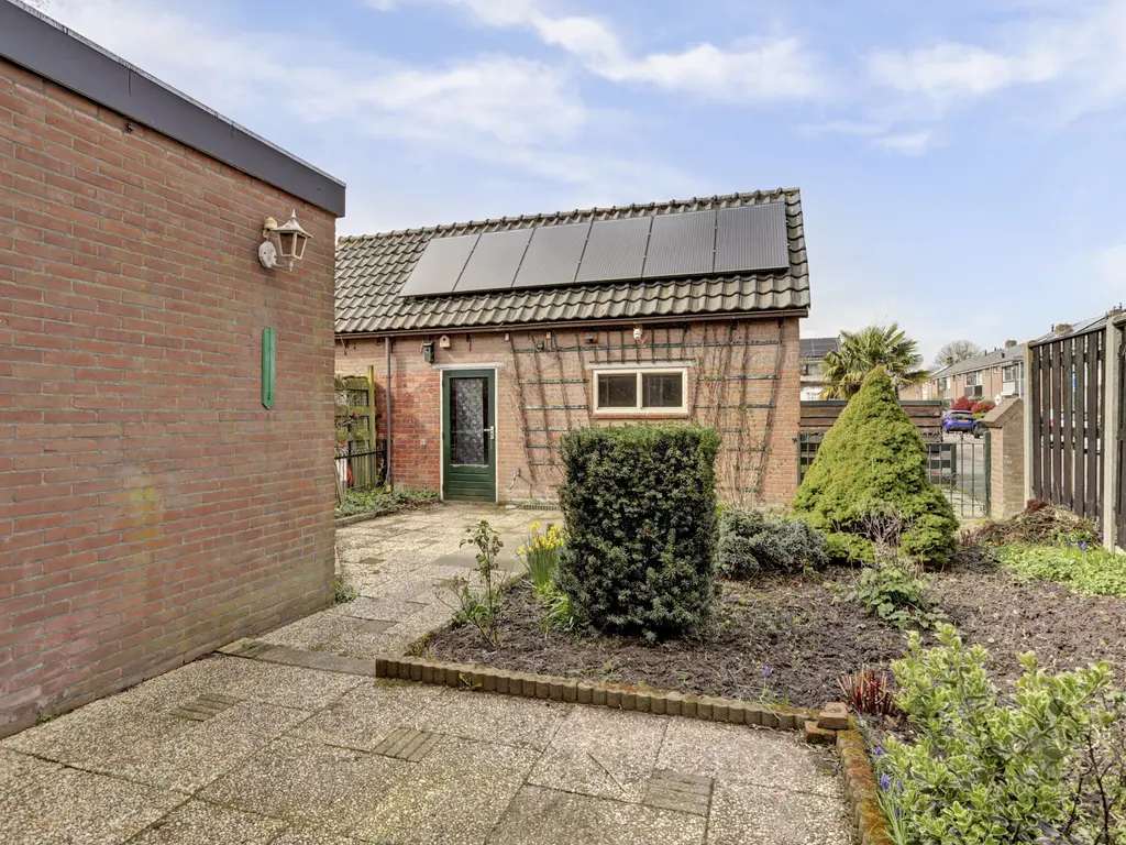 Madeliefstraat 17, SPIJKENISSE