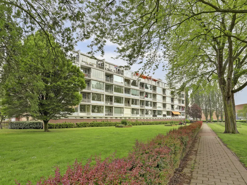 Staringplantsoen 27C, SPIJKENISSE