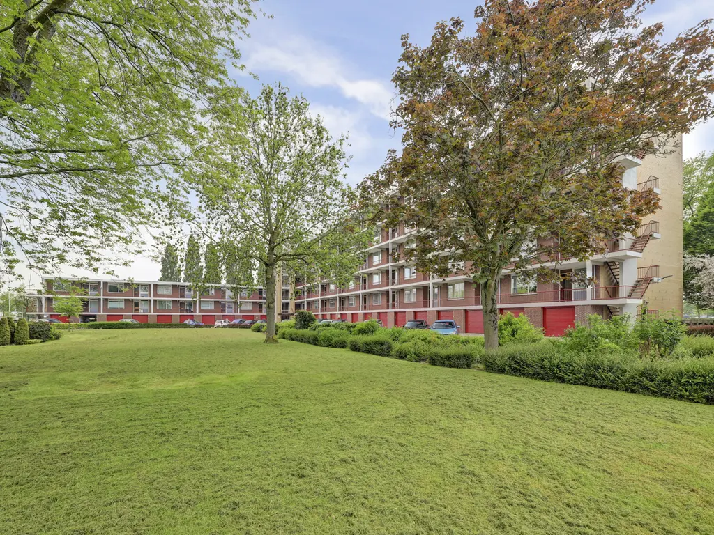 Staringplantsoen 27C, SPIJKENISSE
