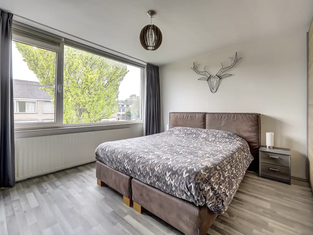 Corona 14, SPIJKENISSE