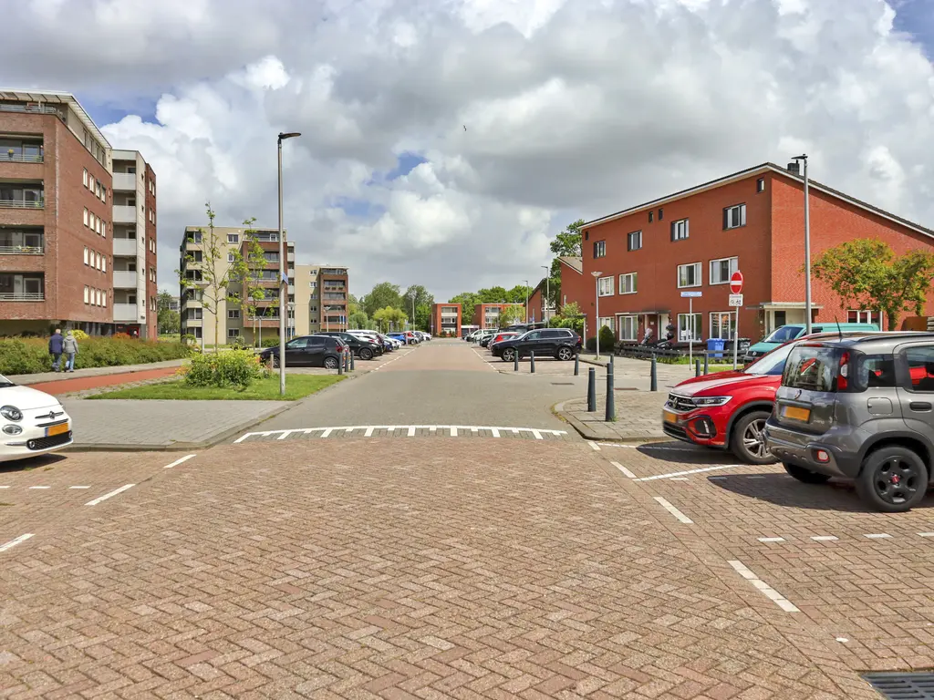 Lokkertsemolenweg 112, HOOGVLIET ROTTERDAM