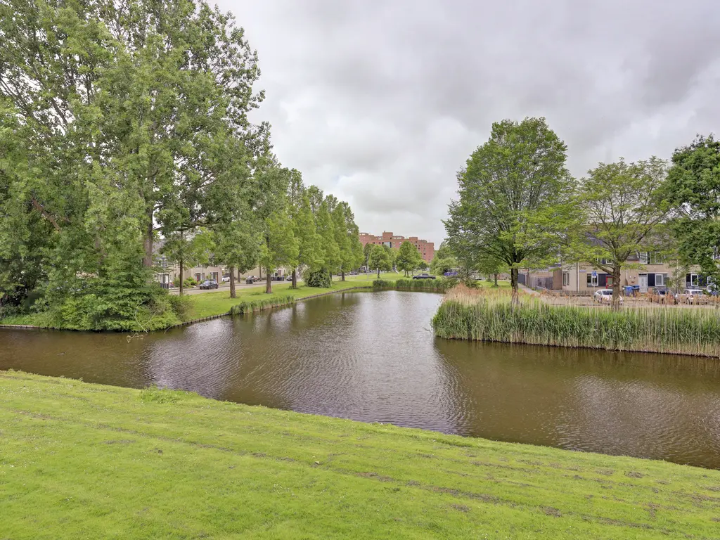 Lokkertsemolenweg 112, HOOGVLIET ROTTERDAM