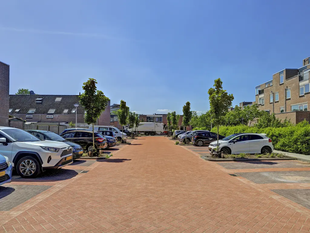 Klompenmaker 3, SPIJKENISSE