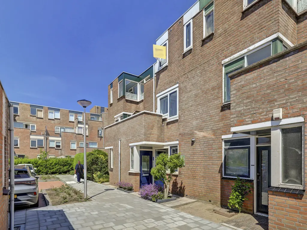 Klompenmaker 3, SPIJKENISSE