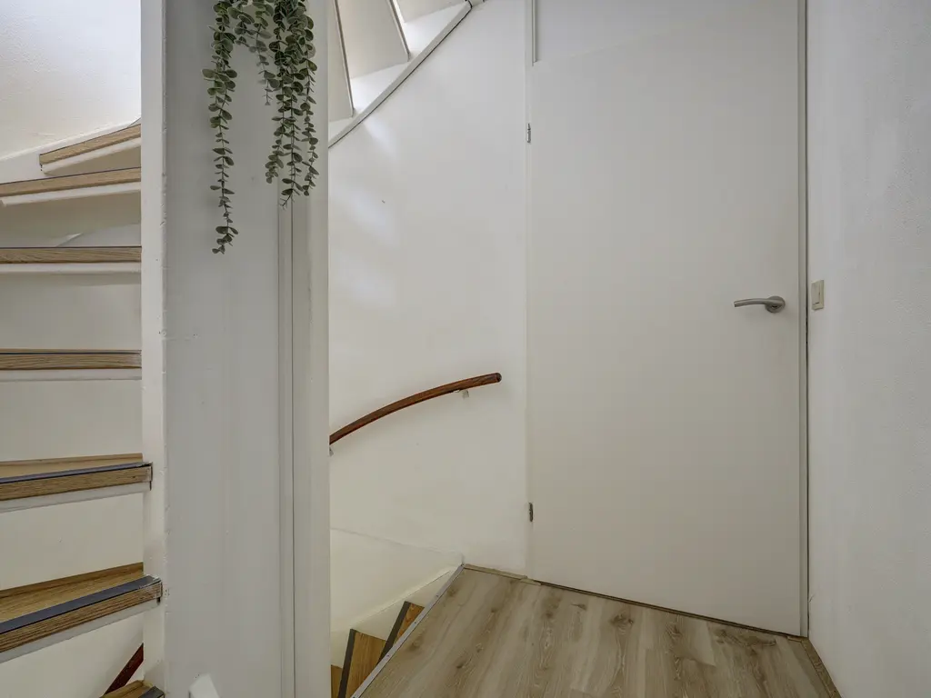 Klompenmaker 3, SPIJKENISSE