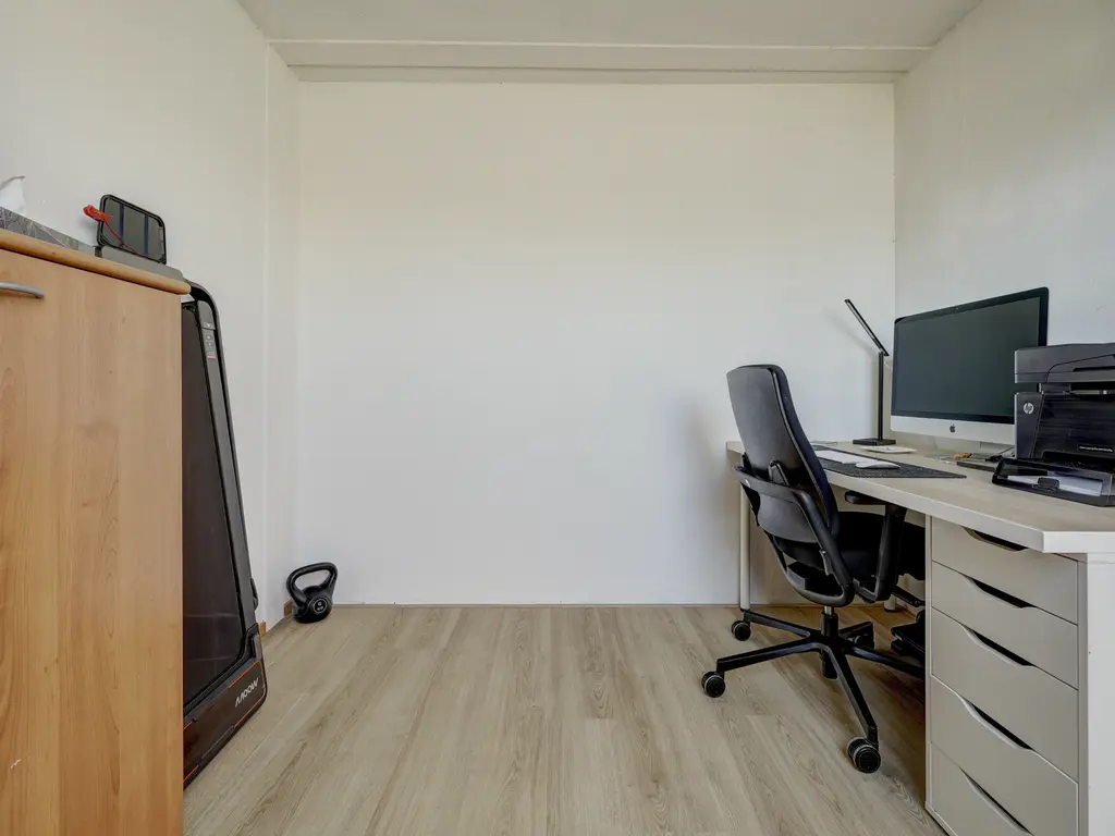 Klompenmaker 3, SPIJKENISSE