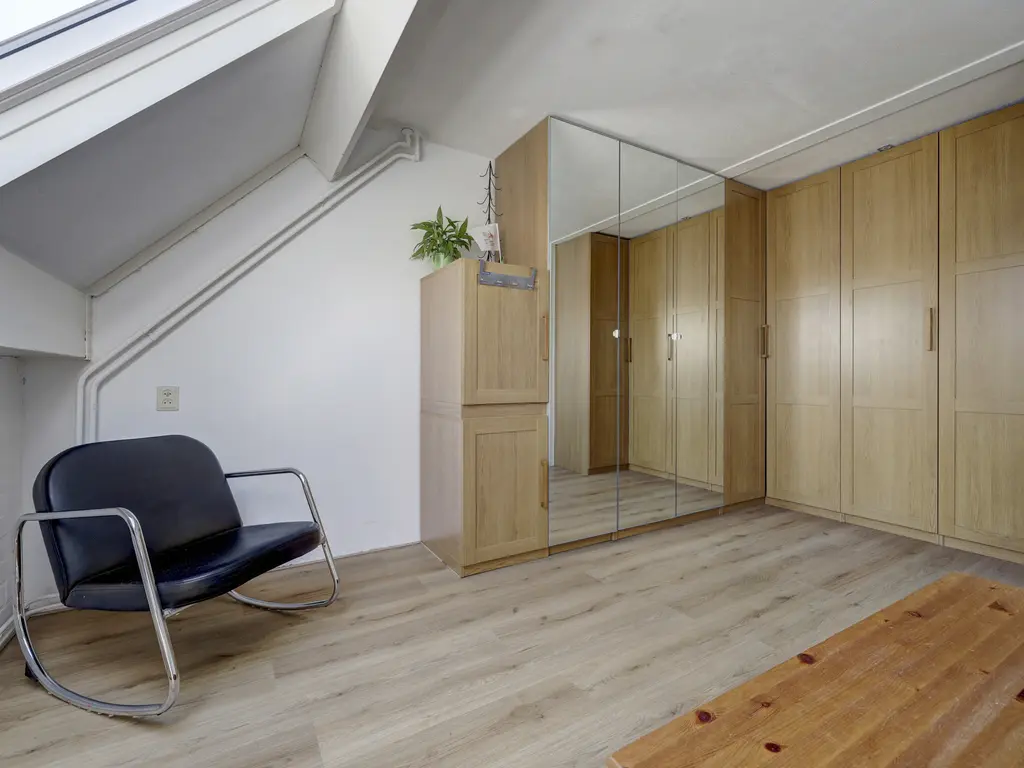 Klompenmaker 3, SPIJKENISSE