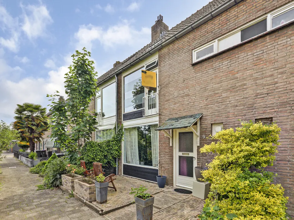 Irisstraat 9, SPIJKENISSE