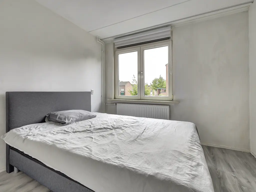 Malrovedonk 6, SPIJKENISSE
