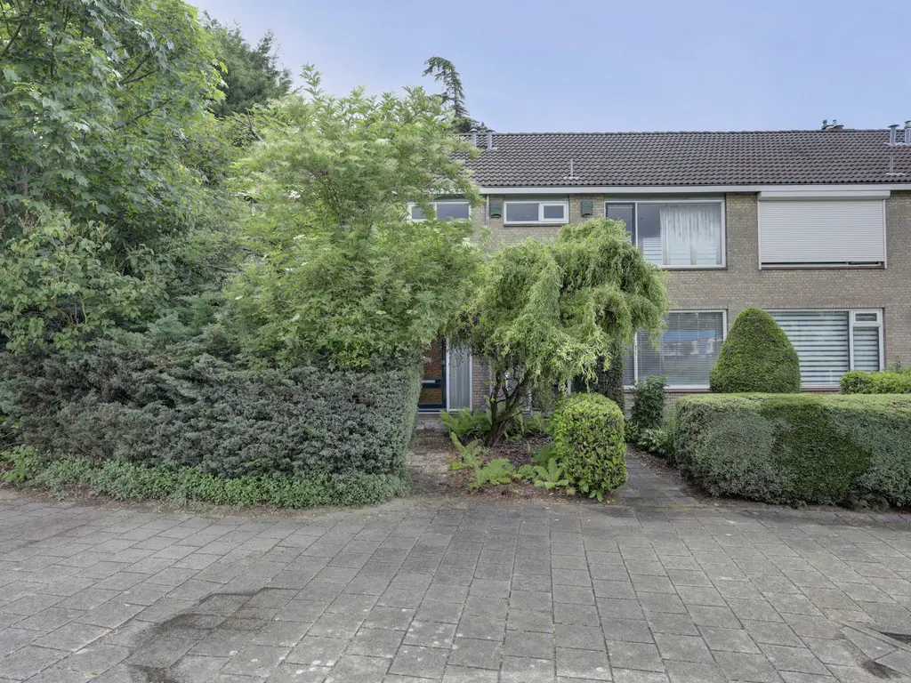 Planetenplein 1, SPIJKENISSE