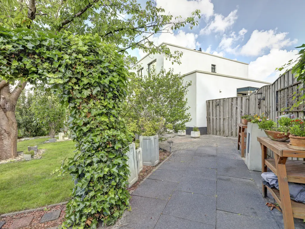 Majoraandonk 50, SPIJKENISSE