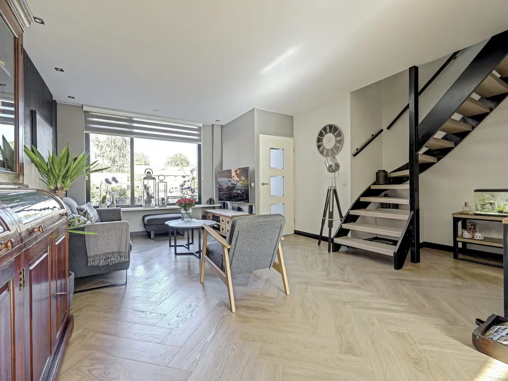 Baarsveen 111, SPIJKENISSE