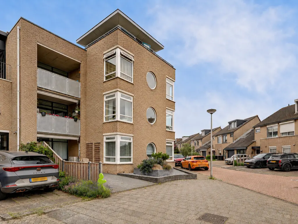 Sientje Mesdag-van Houtenstraat 81, SPIJKENISSE