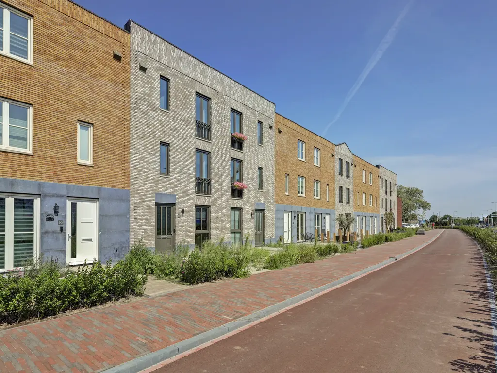 Elementenweg 88, SPIJKENISSE