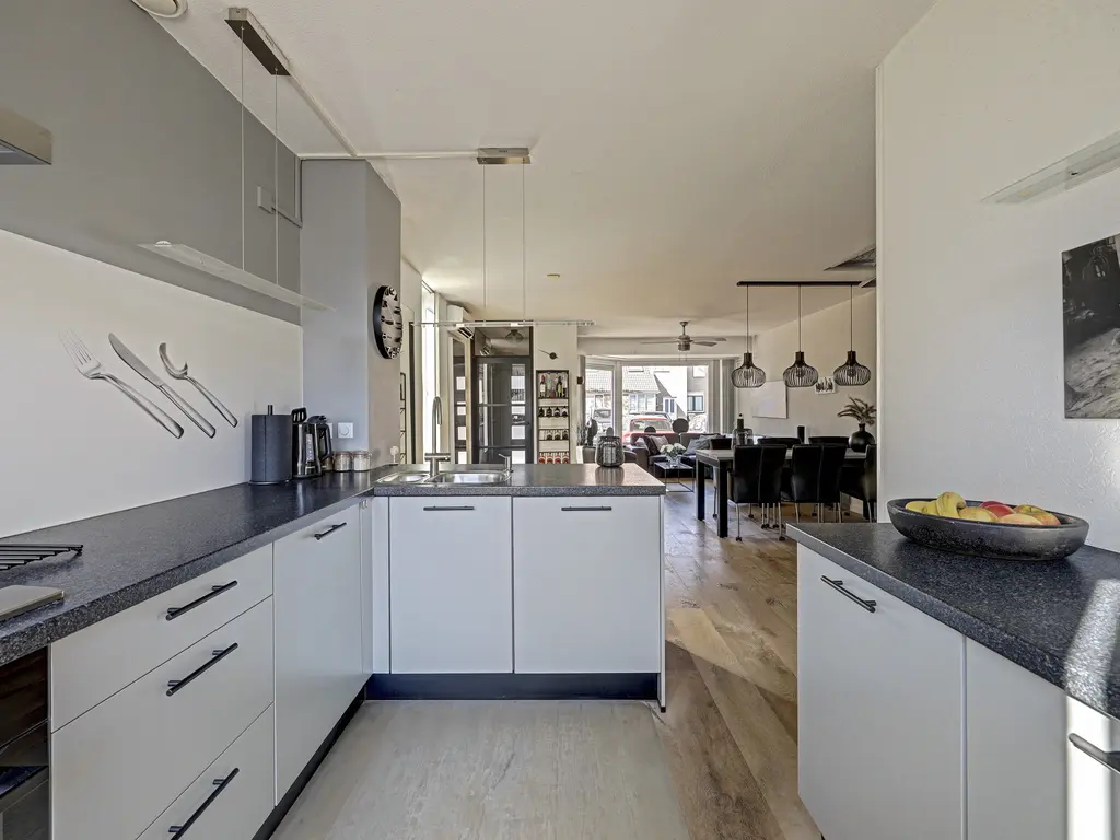 Kweldergras 35, SPIJKENISSE